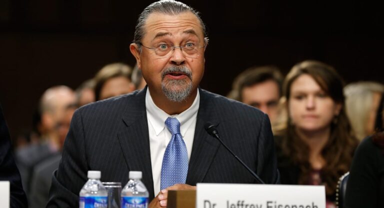 Trump Team Seeks to Combat Regulation