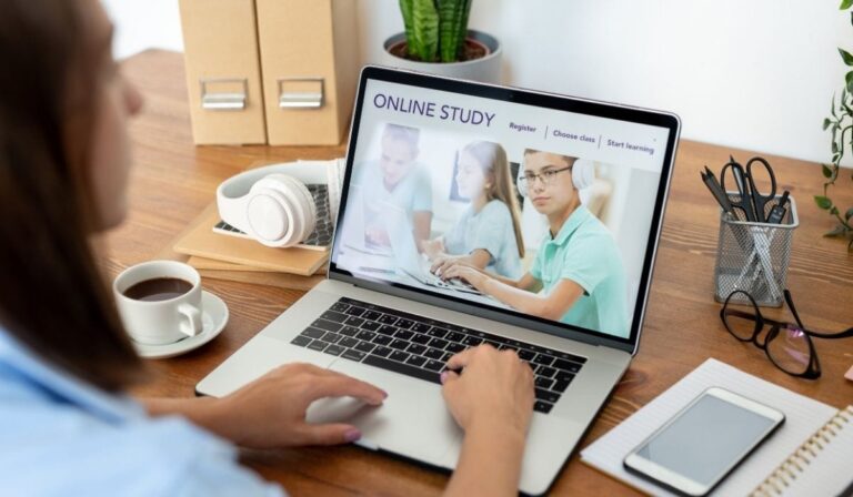 ARK Asks FCC to Subsidize ATSC 3.0 Receivers for Distance Learning